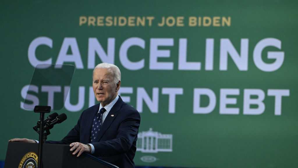 Biden’s student loan cancellation put on hold again by judge [Video]