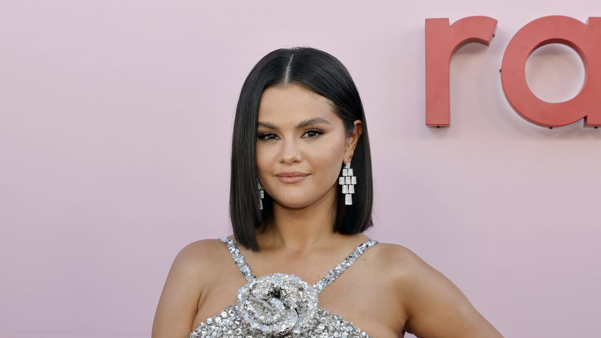 Selena Gomez couldnt afford childhood auditions, now shes a billionaire startup founder [Video]