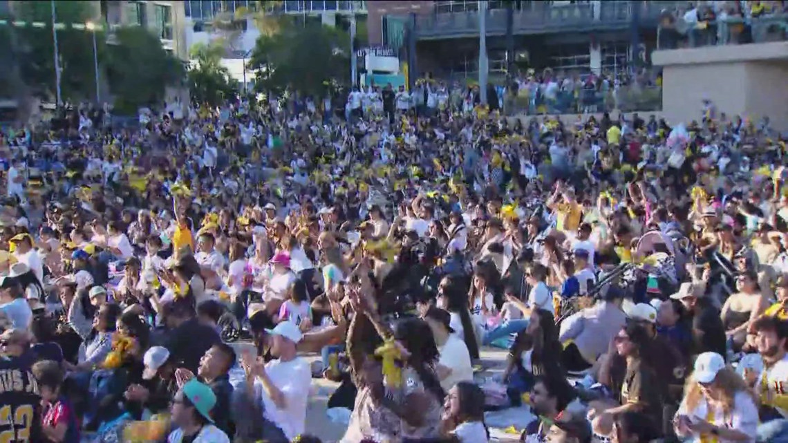 Padres beat Dodgers 10-2 in Game 2 of NLDS, even up series 1-1 [Video]