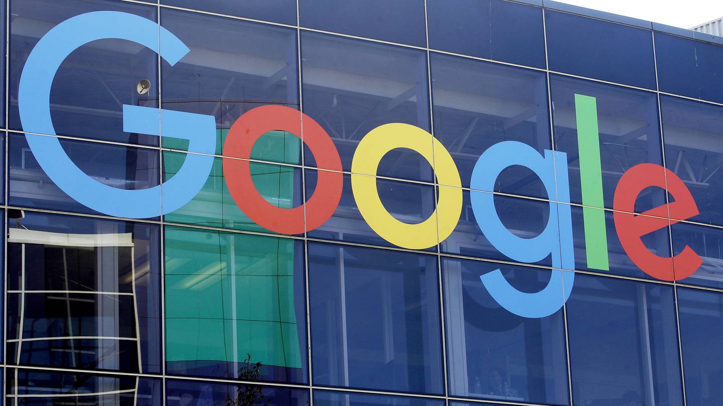 Federal judge orders Google to open its Android app store to competition  WSOC TV [Video]