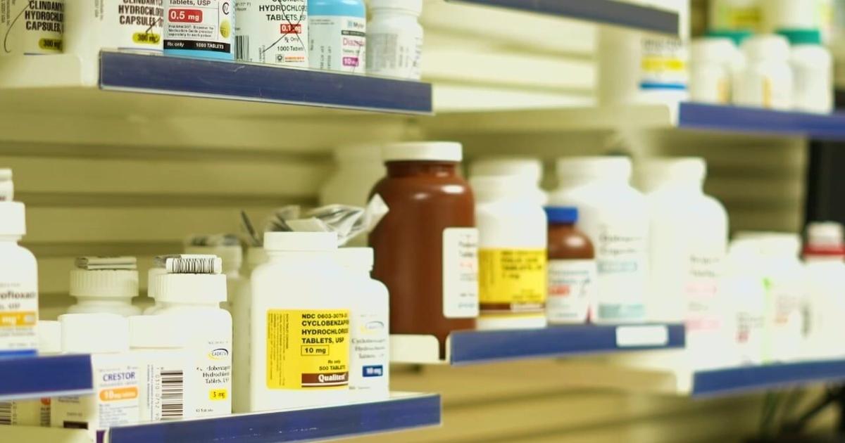 Pharmacists, lawmakers call for transparency in prescription drug costs as small businesses struggle | [Video]