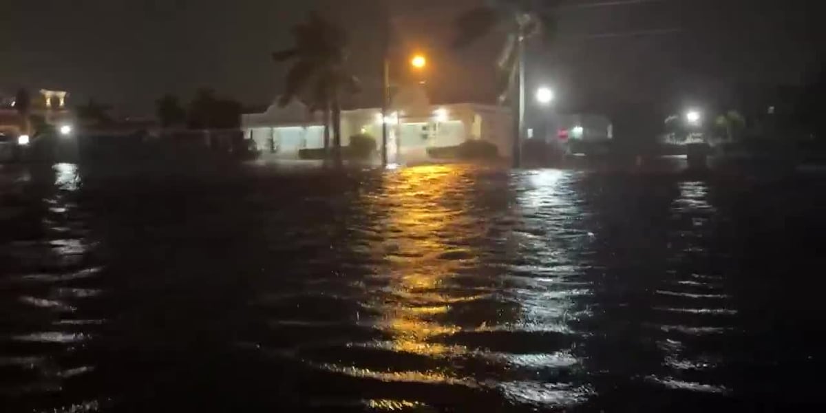 Rescues impossible, shelter-in-place urged as Milton batters Florida [Video]