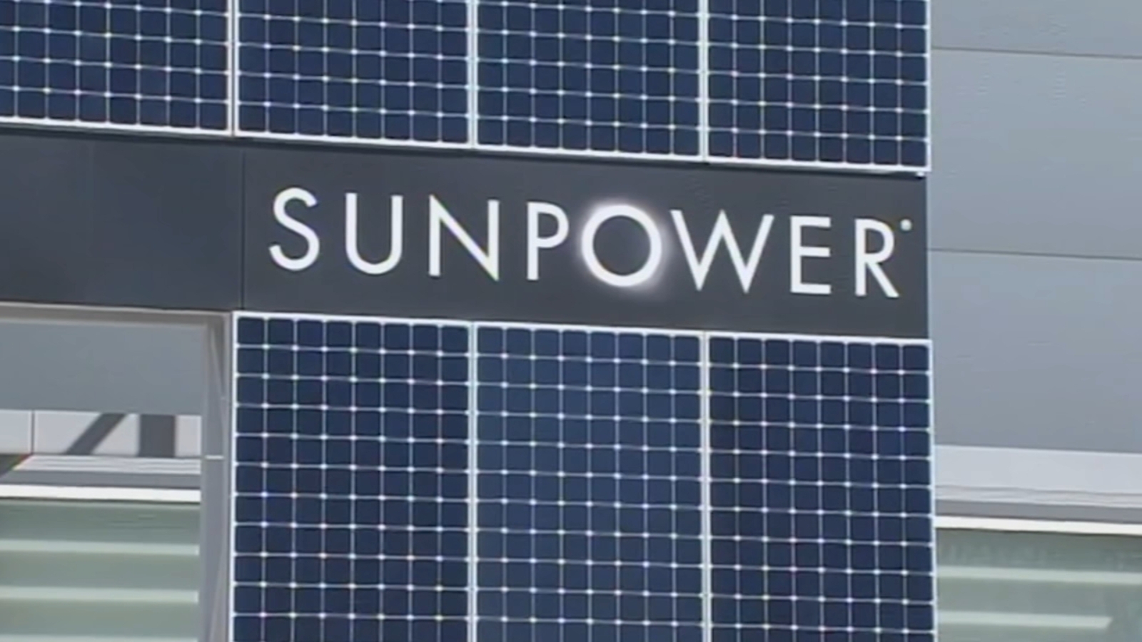 Bay Area SunPower solar customers claim they’re out thousands amid company’s bankruptcy, CSLB accusation [Video]