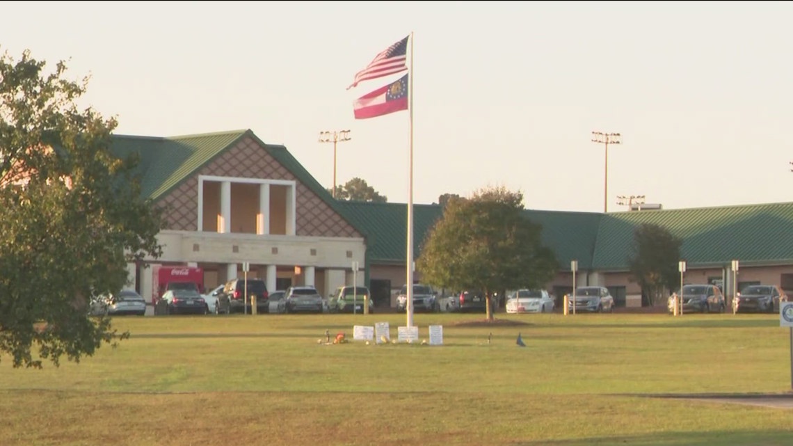 Students return to Apalachee High for first full day of classes since school shooting [Video]