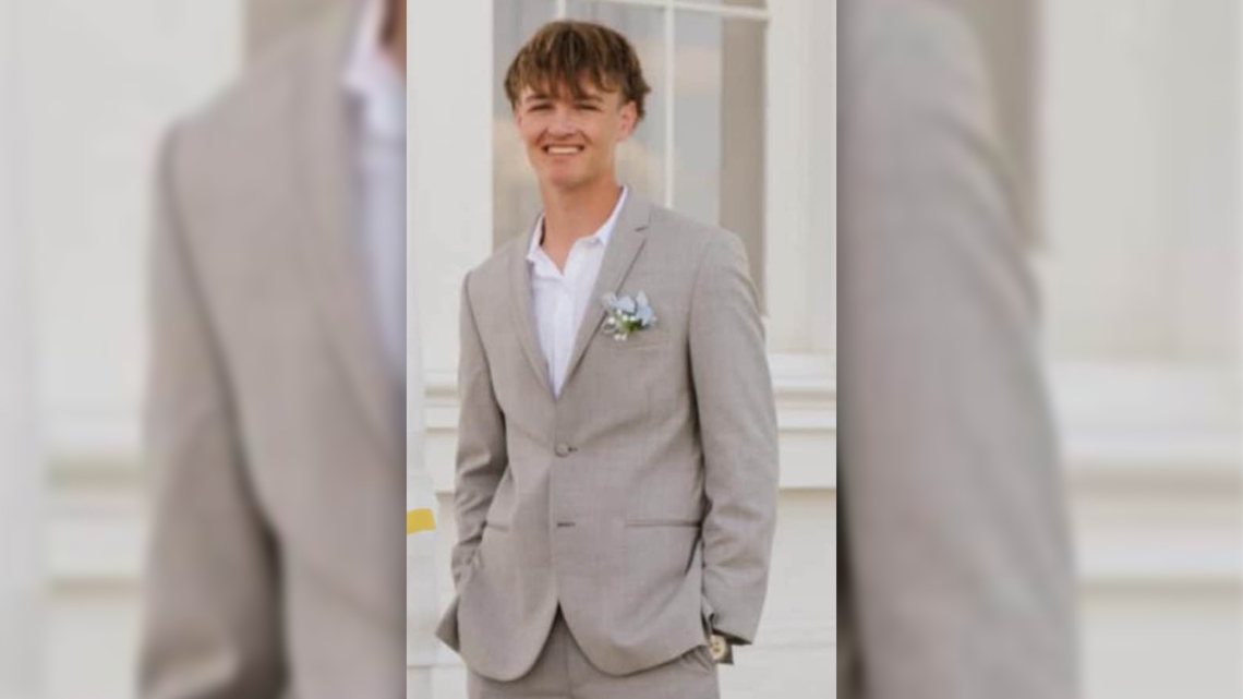 Community rallies around family of Corydon teen killed [Video]