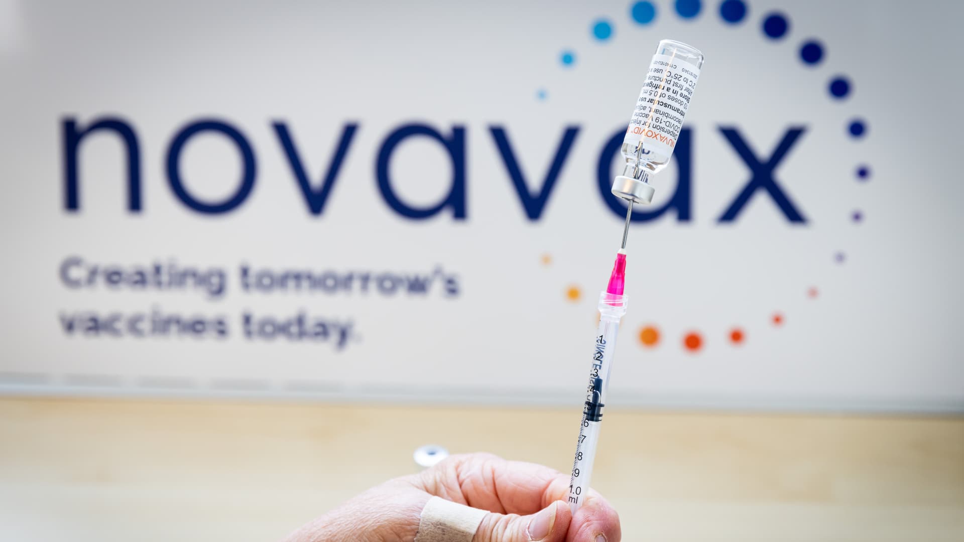 Novavax shares plunge as company says FDA put hold on two shots [Video]