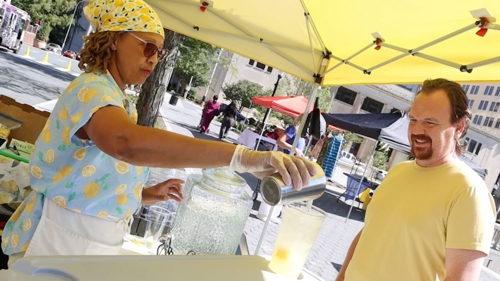 Wilmington community members can take a stroll through the Downtown Farmers’ Market each Wednesday morning until October 30th [Video]