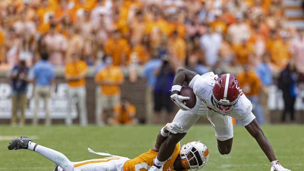 Tennessee takes down Alabama 24-17 [Video]