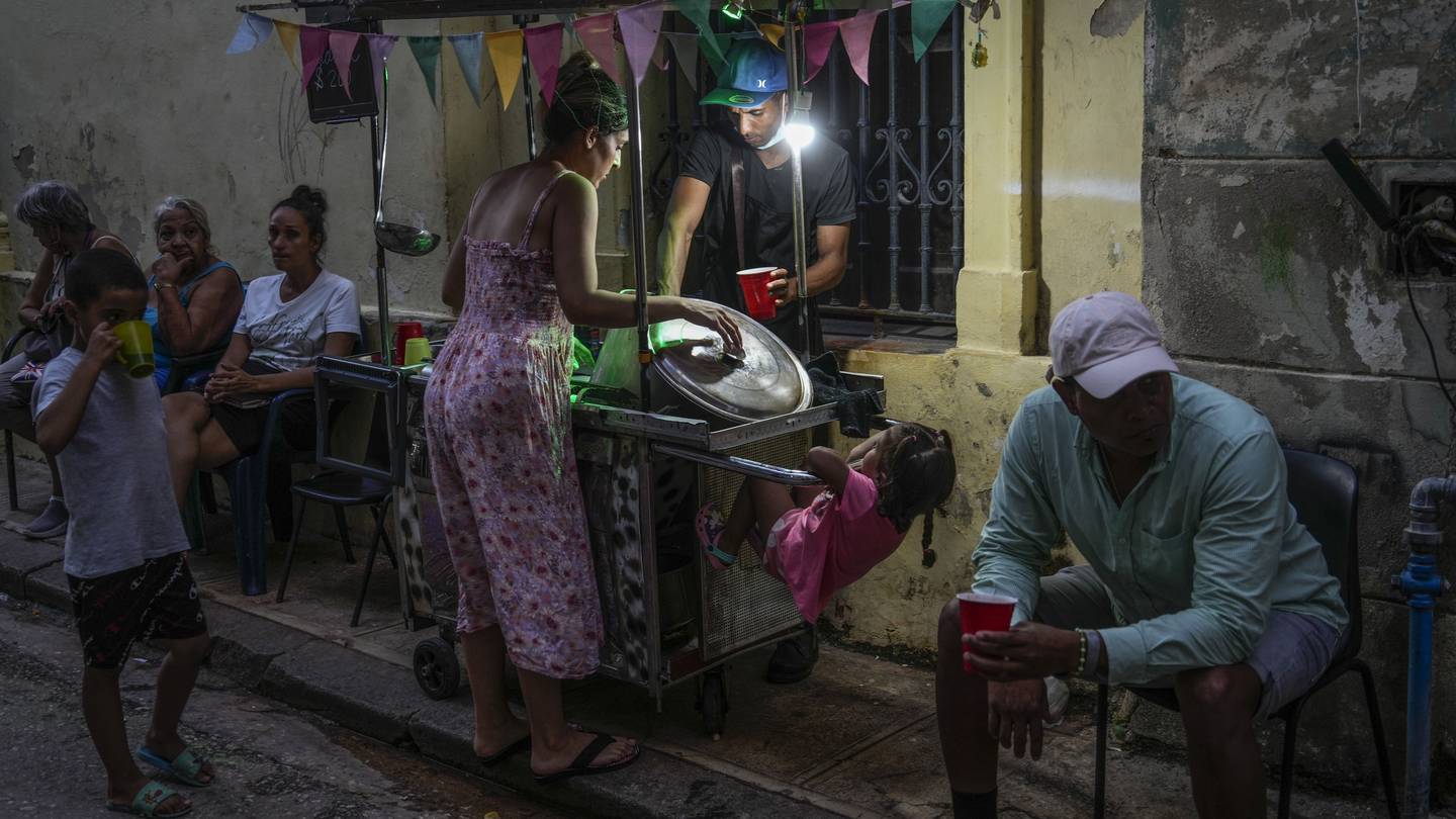 Storm causes at least 6 deaths in Cuba, where a long power outage is raising tempers  Boston 25 News [Video]