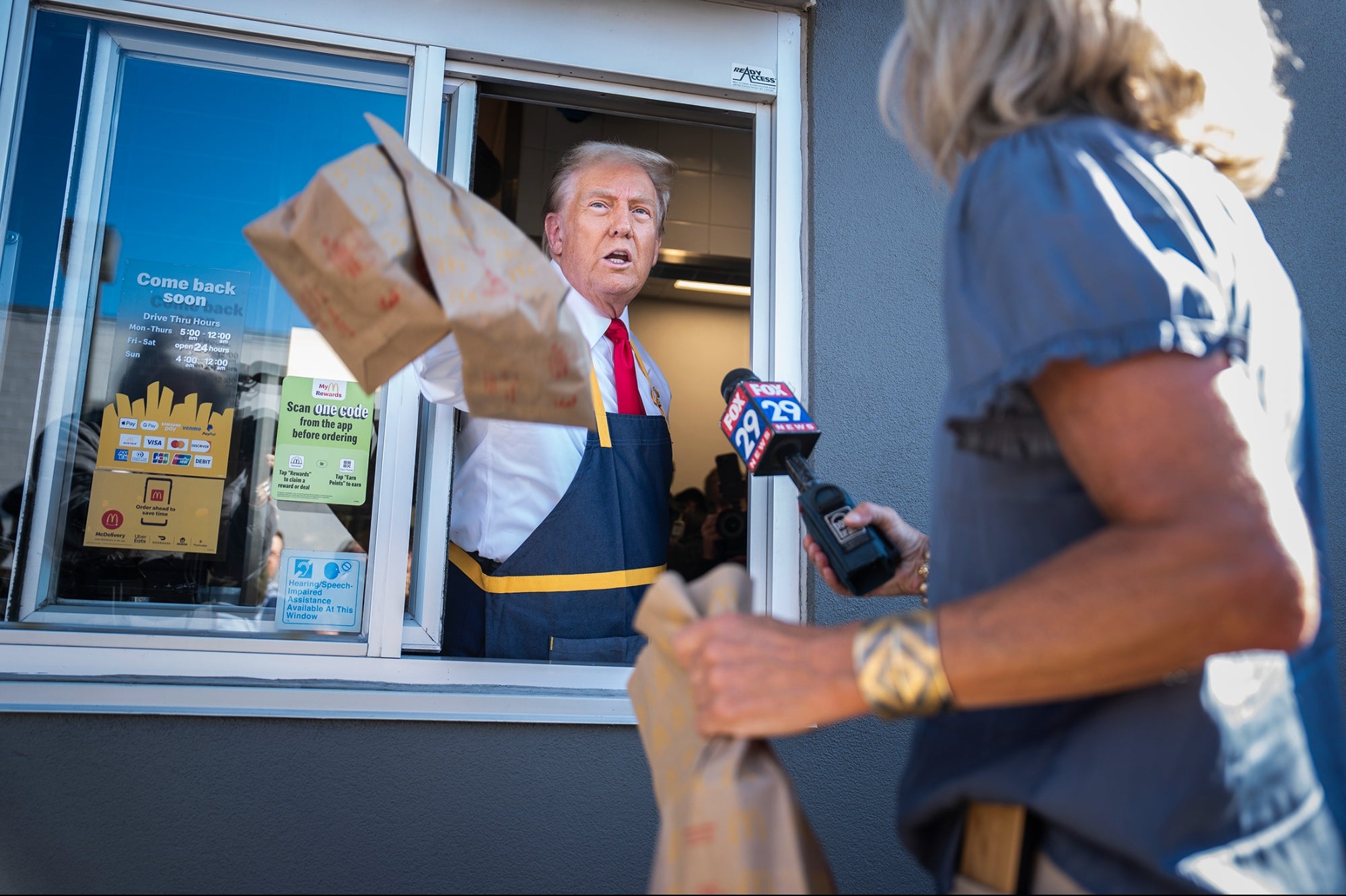 McDonald’s Tell Employees It’s Non-Political After Trump Visit [Video]