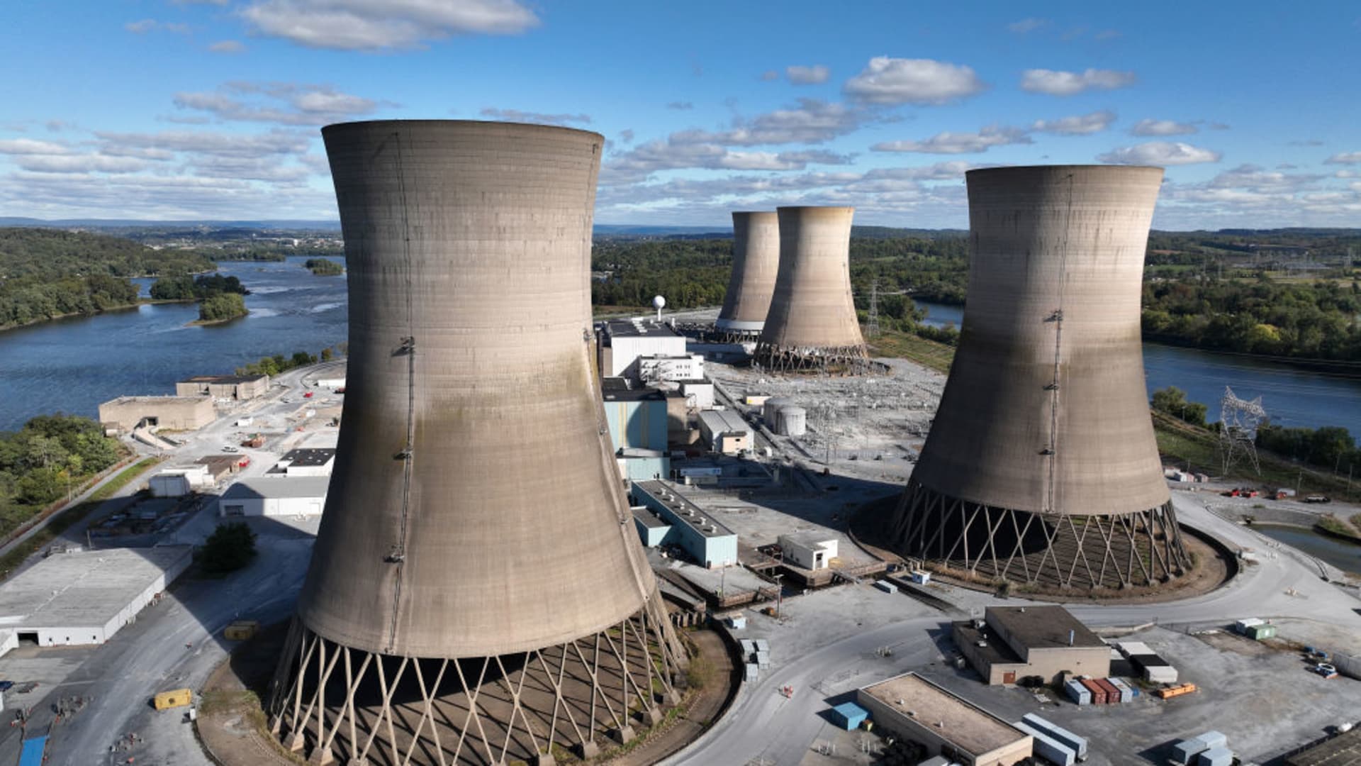 How to play the market for small nuclear reactors that tech is creating [Video]