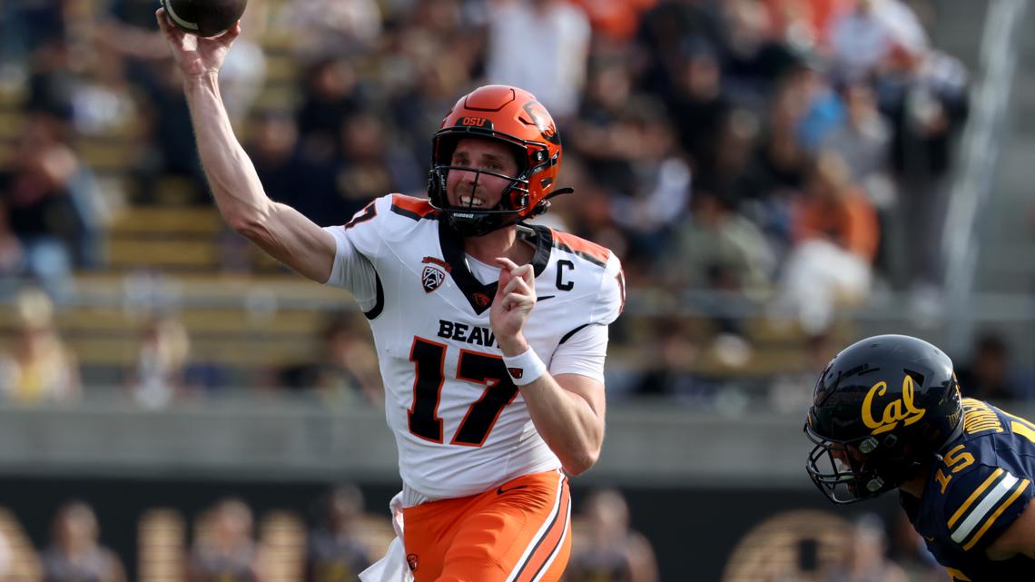 Oregon State cycles through 3 quarterbacks in loss to Cal [Video]