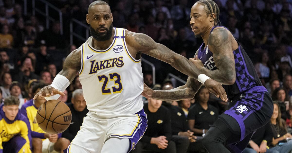 LeBron James triple-double helps Lakers win third in a row [Video]