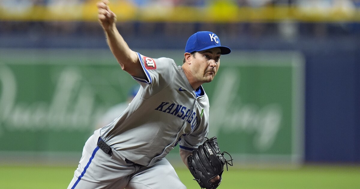 Royals SS Bobby Witt Jr., SP Seth Lugo earn Gold Glove awards [Video]