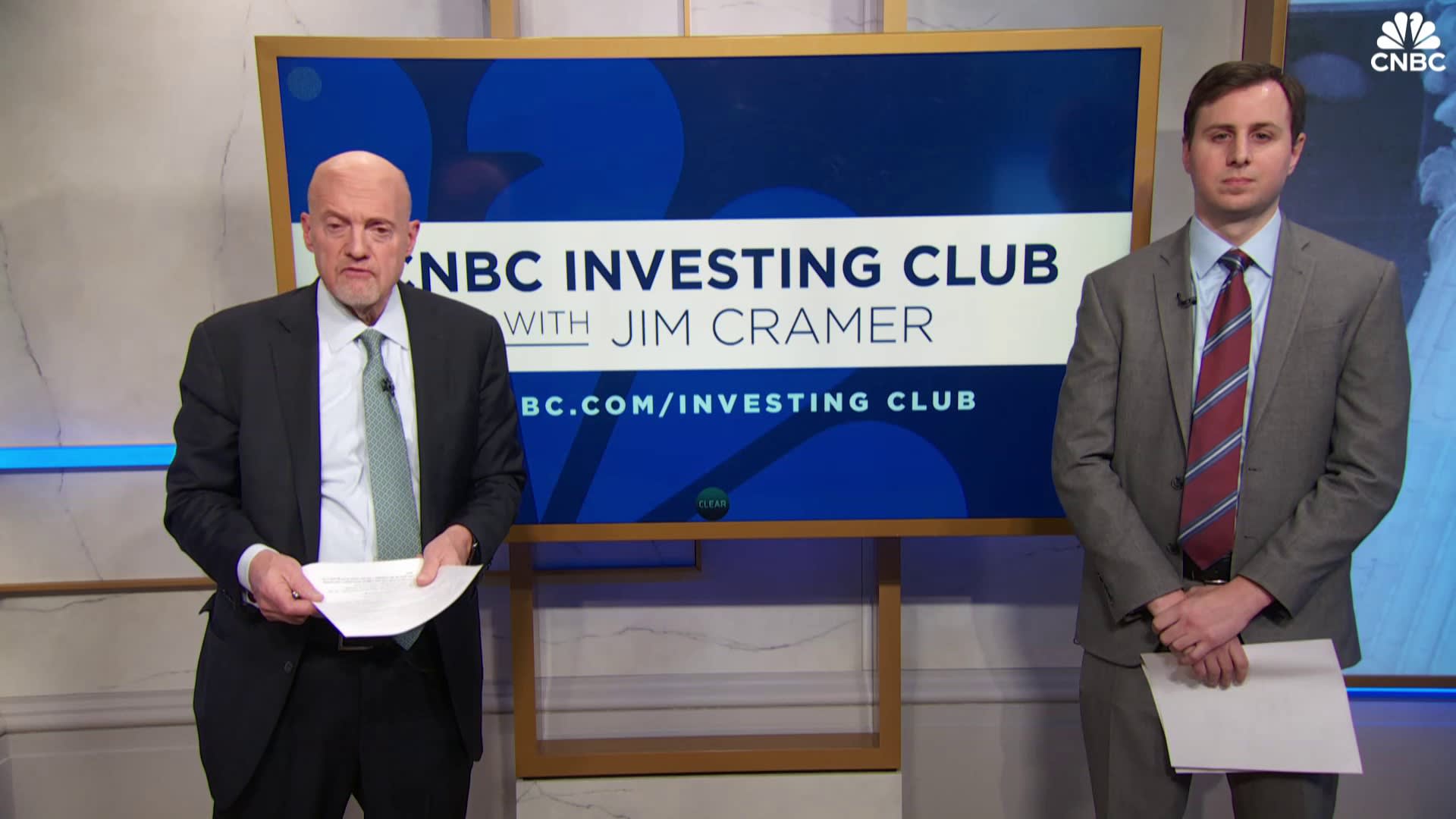 Thursday, November 7, 2024: The Club is buying this asset manager as bank stocks soar [Video]