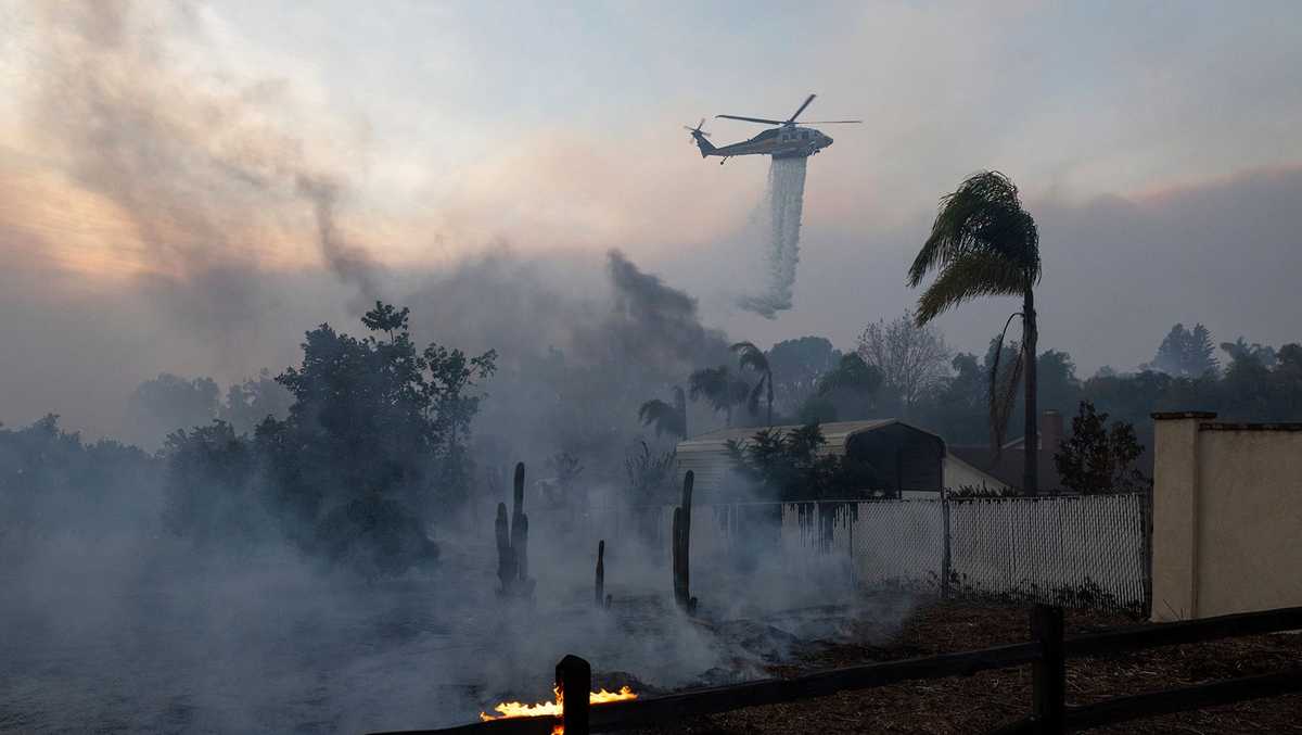 Californians desperately flee their homes amid raging wildfires [Video]