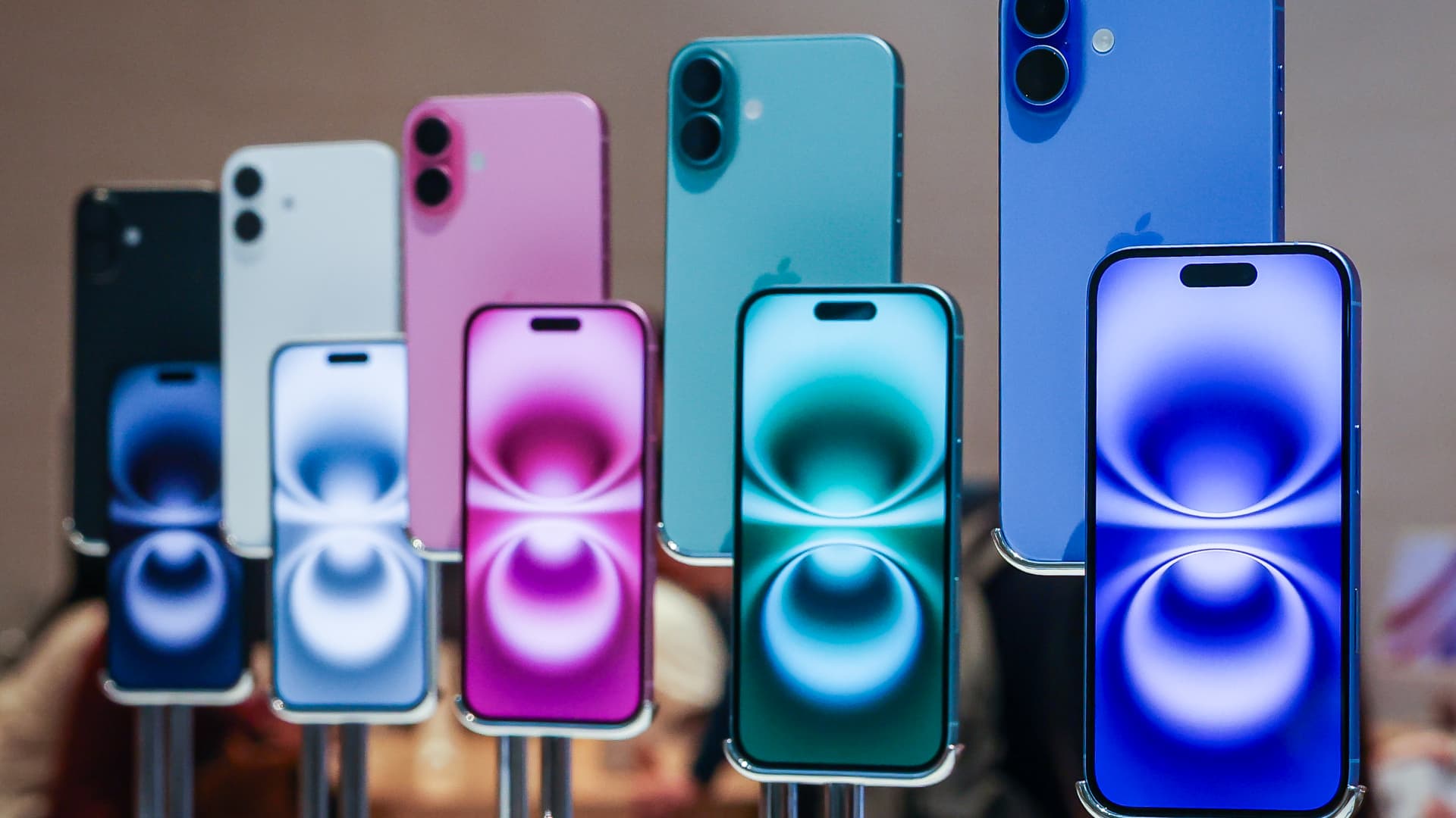 Apple releases four phones a year. But it needs to make all of them popular [Video]