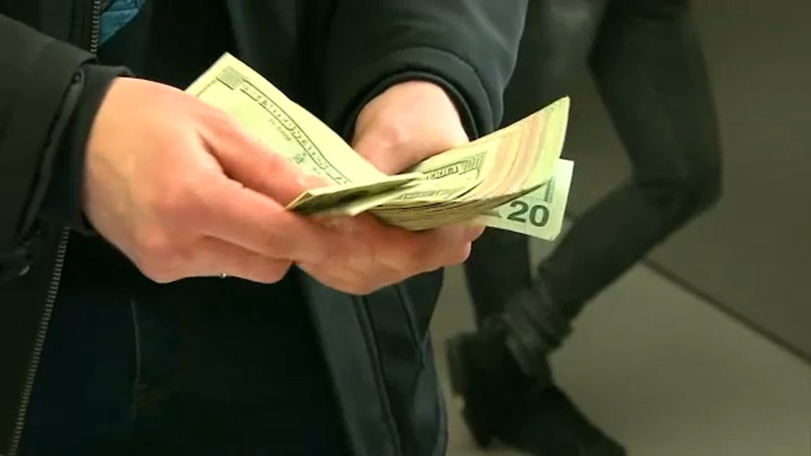 Triangle workers prepare for scaled back holidays: ‘Everything’s a little pricey’ [Video]