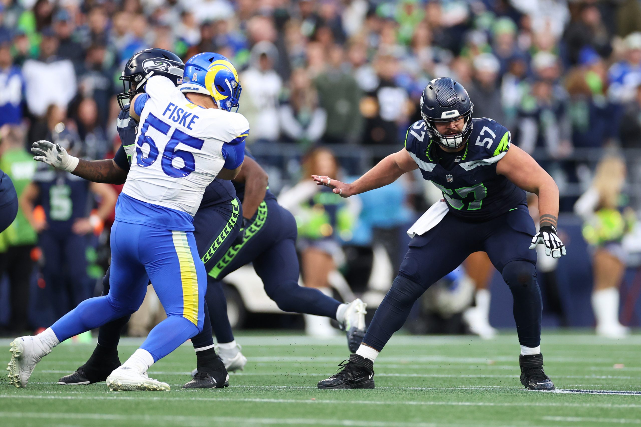 Seahawks Starting Center Connor Williams Shockingly Retires from the NFL Mid-season [Video]