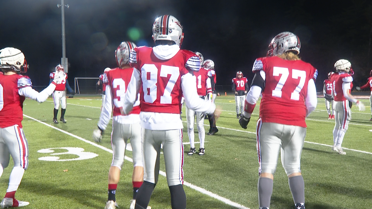 Beekmantown High School football loses tight battle in Class B regional semifinals [Video]