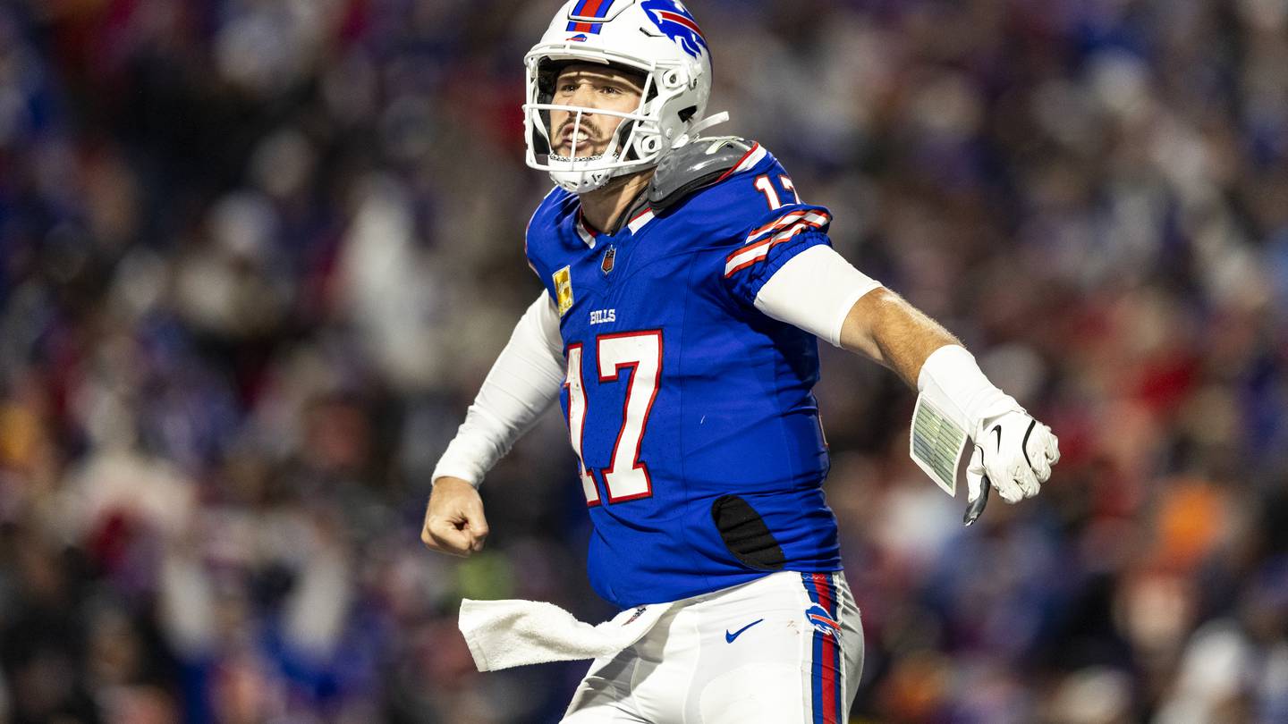 Lions hold strong in NFC as Bills upset Chiefs in AFC race  Boston 25 News [Video]