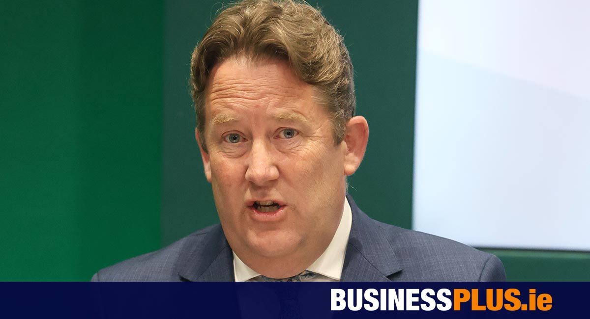 O’Brien claims Sinn Fein policies could ‘blow the economy up’ [Video]