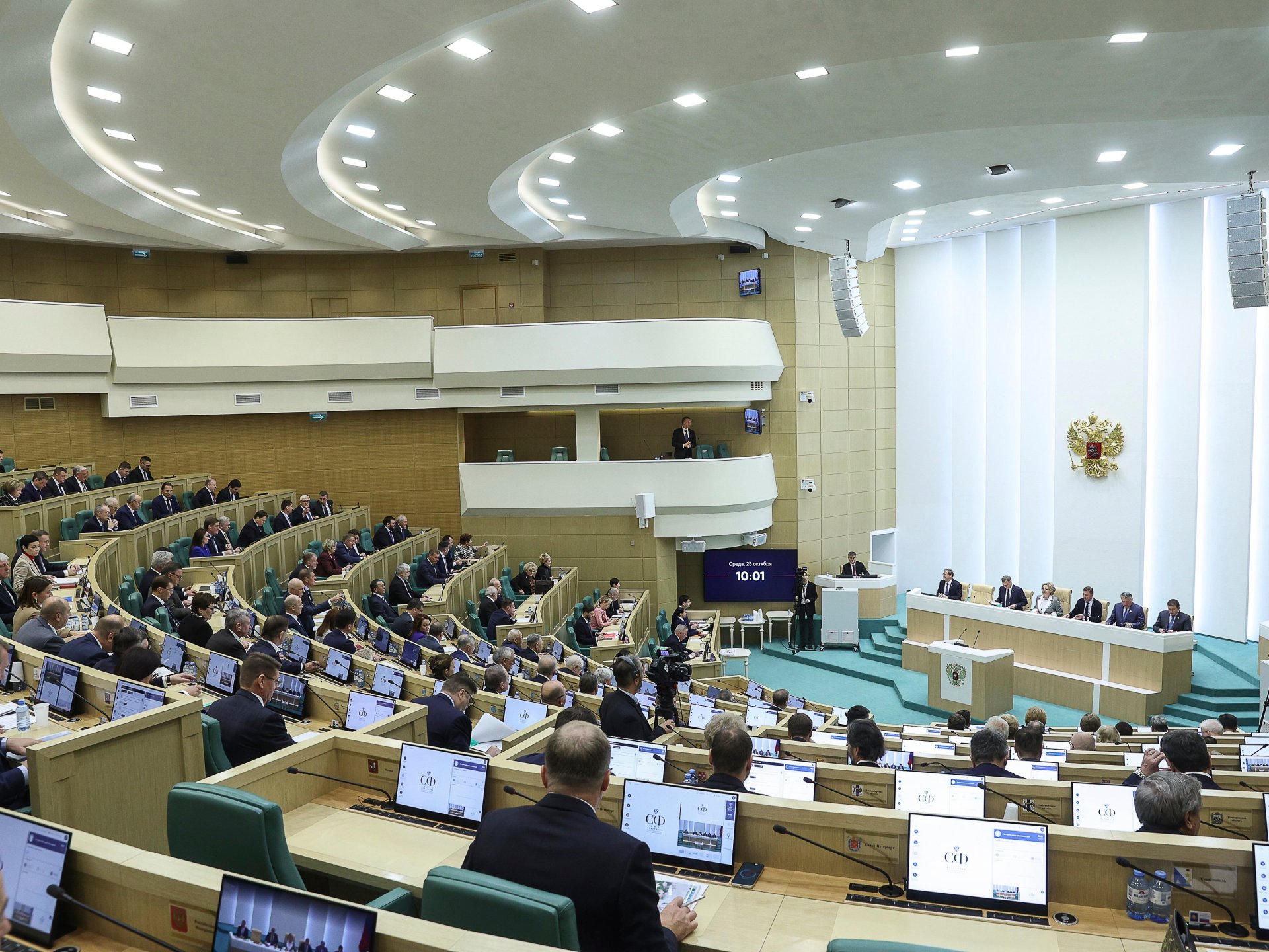 Russian lawmakers endorse bill banning child-free propaganda | Child Rights News [Video]