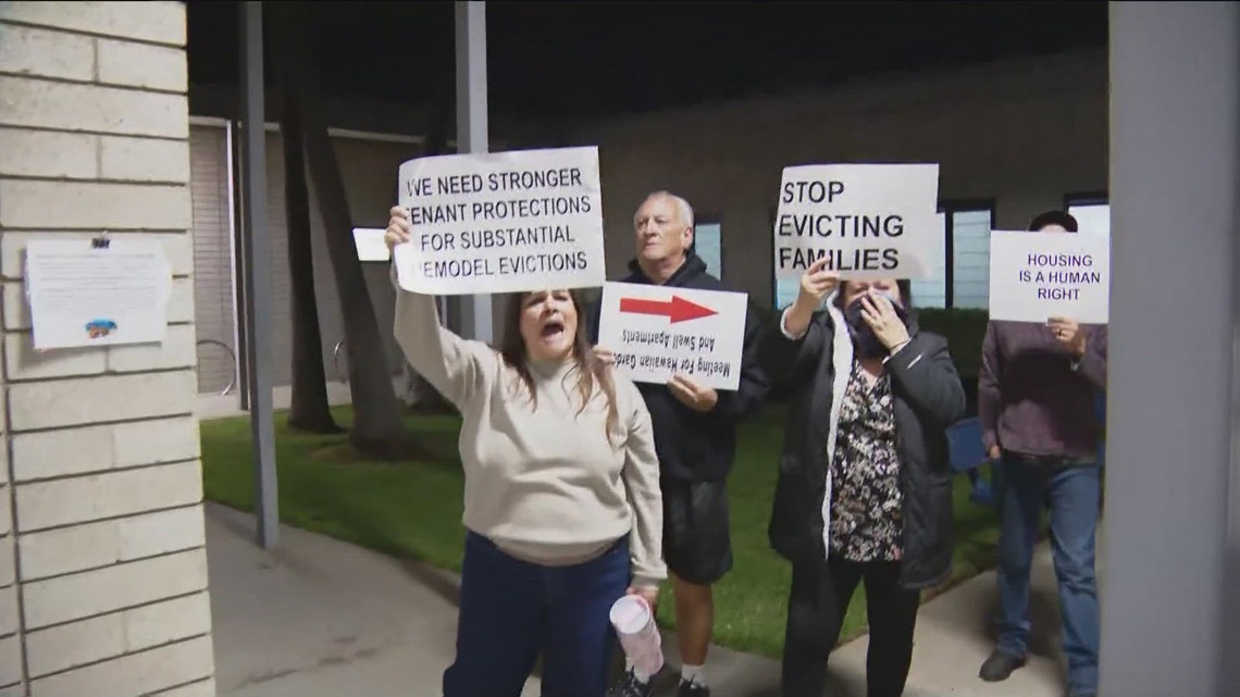 Renters in Imperial Beach rally against eviction notices [Video]