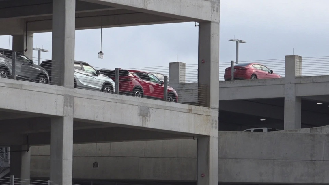 San Antonio International Airport debuts new parking technology [Video]