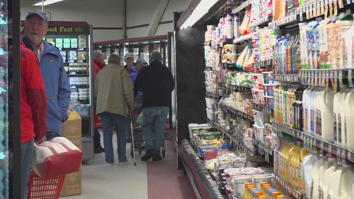 Searsport’s only grocery store reopens under new local ownership [Video]