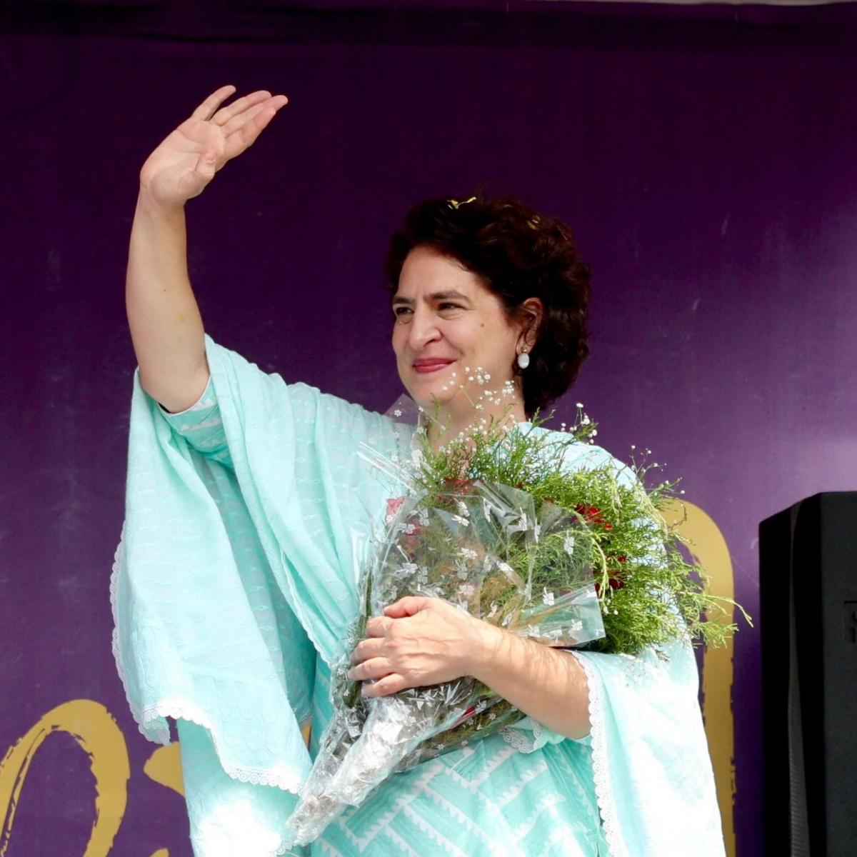 Priyanka Gandhi secures massive lead in Wayanad Lok Sabha bypoll [Video]