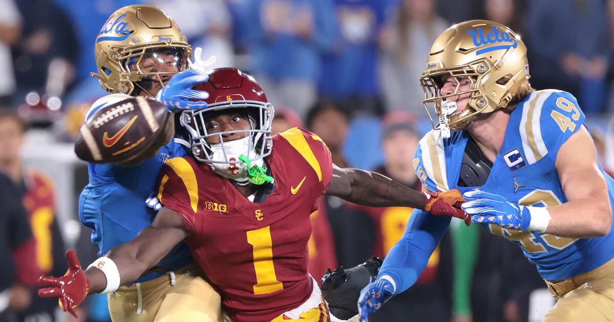 USC dominates the fourth quarter, pulls away for win over UCLA [Video]