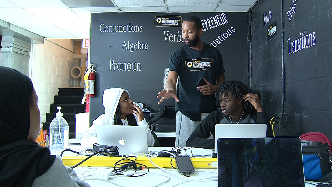 St. Paul barber uses shop basement to teach teens business [Video]