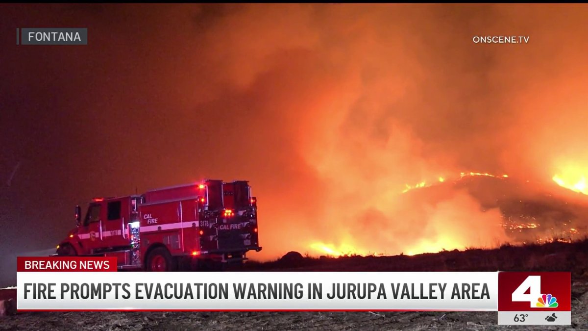 Canyon Crest Fire spreads in Riverside County  NBC Los Angeles [Video]