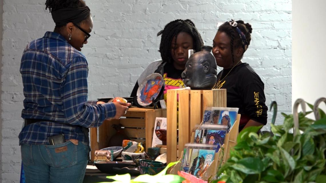 Small Business Saturday: Jax market spotlights artists of color [Video]