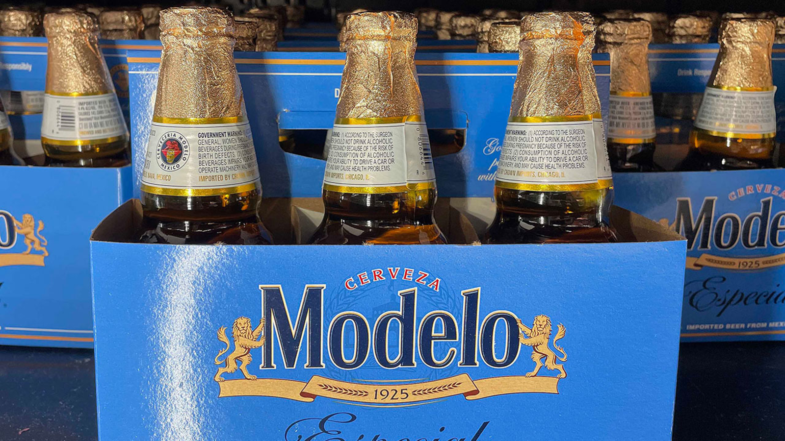 Trump’s proposed tariffs on Mexico could push up the price of Modelo, Corona beer and tequila [Video]