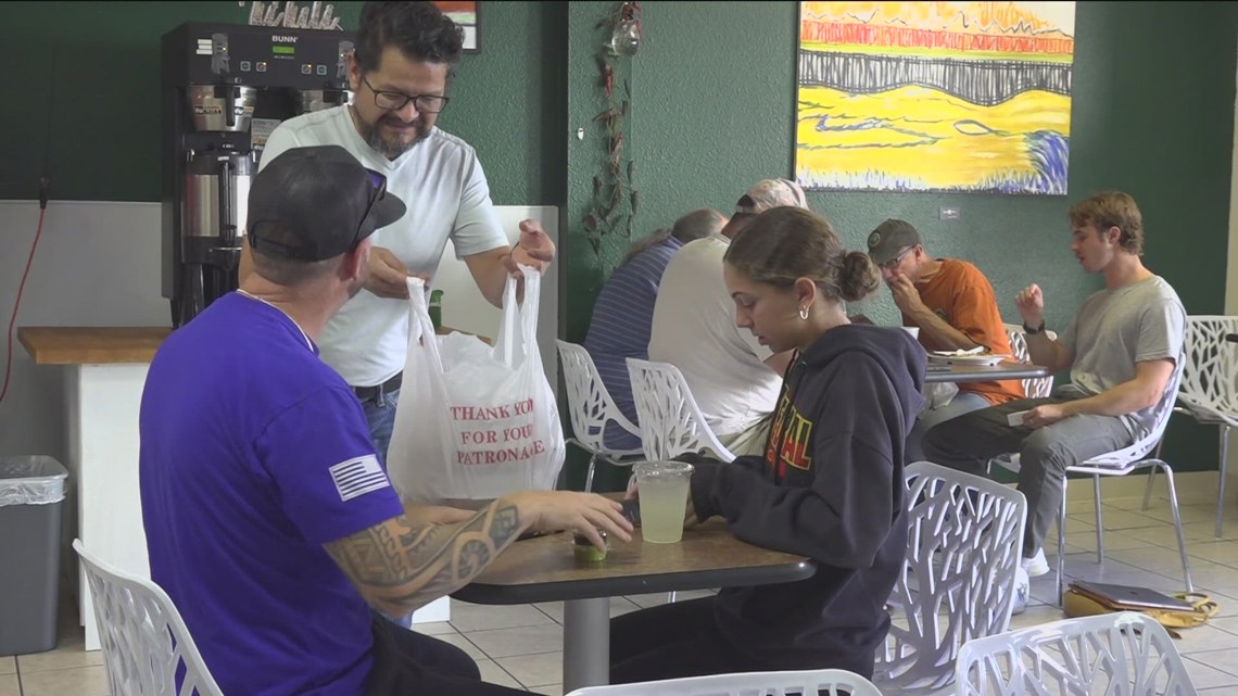 Community shows support for burglarized restaurant [Video]