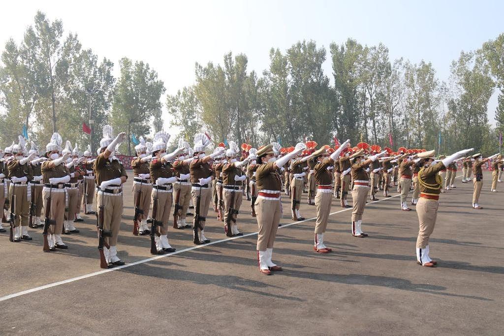 Over 5.5 lakh aspirants compete for 4,000 constable posts in J&K [Video]