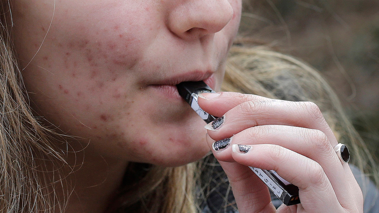 Supreme Court divided over FDA block on kid-friendly flavored vapes [Video]