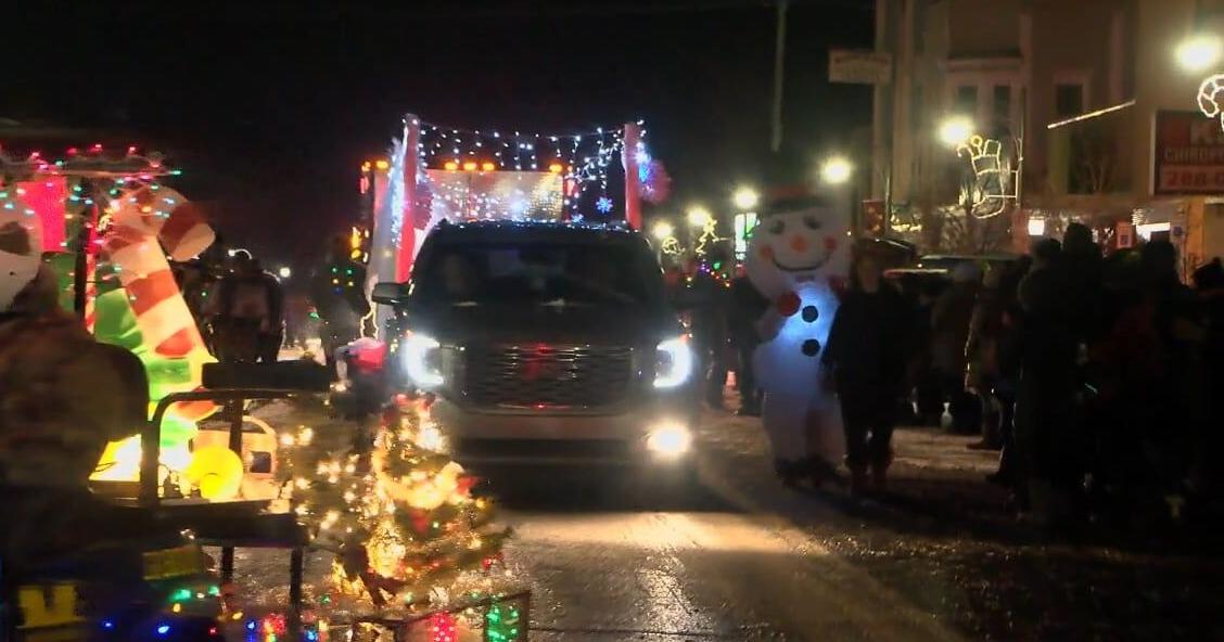 Christmas season kicks off in Durand with Holidaze event | Local [Video]