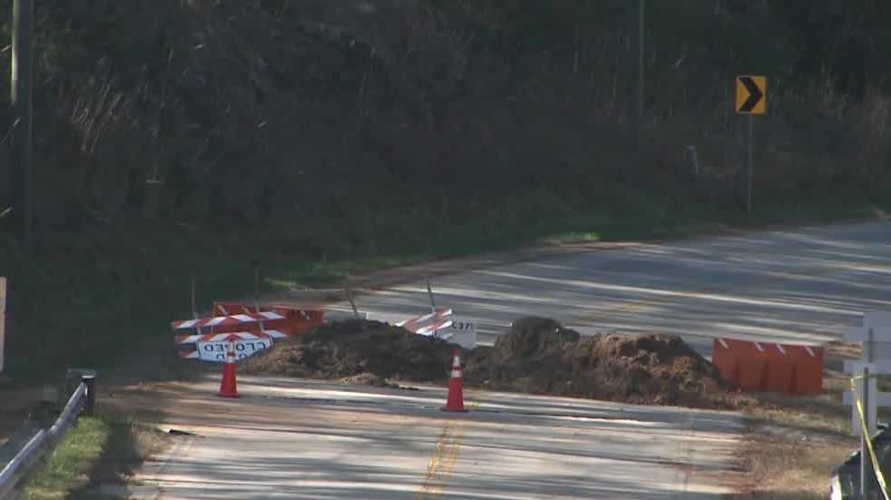 Businesses and drivers struggle as vital bridge remains closed [Video]