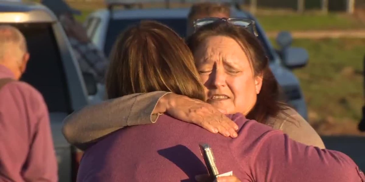 VIDEO: Families reunite after a shooting at a California school [Video]