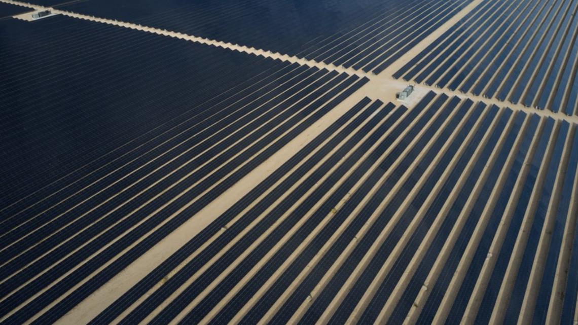 Oregon clears may for mega solar power project [Video]