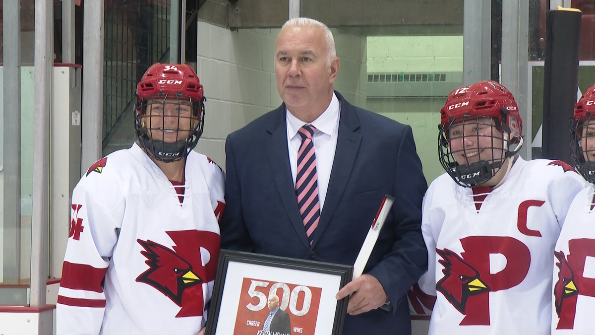 Plattsburgh State women’s hockey head coach Kevin Houle honored for surpassing 500 career wins [Video]