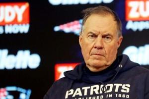 Belichick inks deal to coach US college team: report [Video]