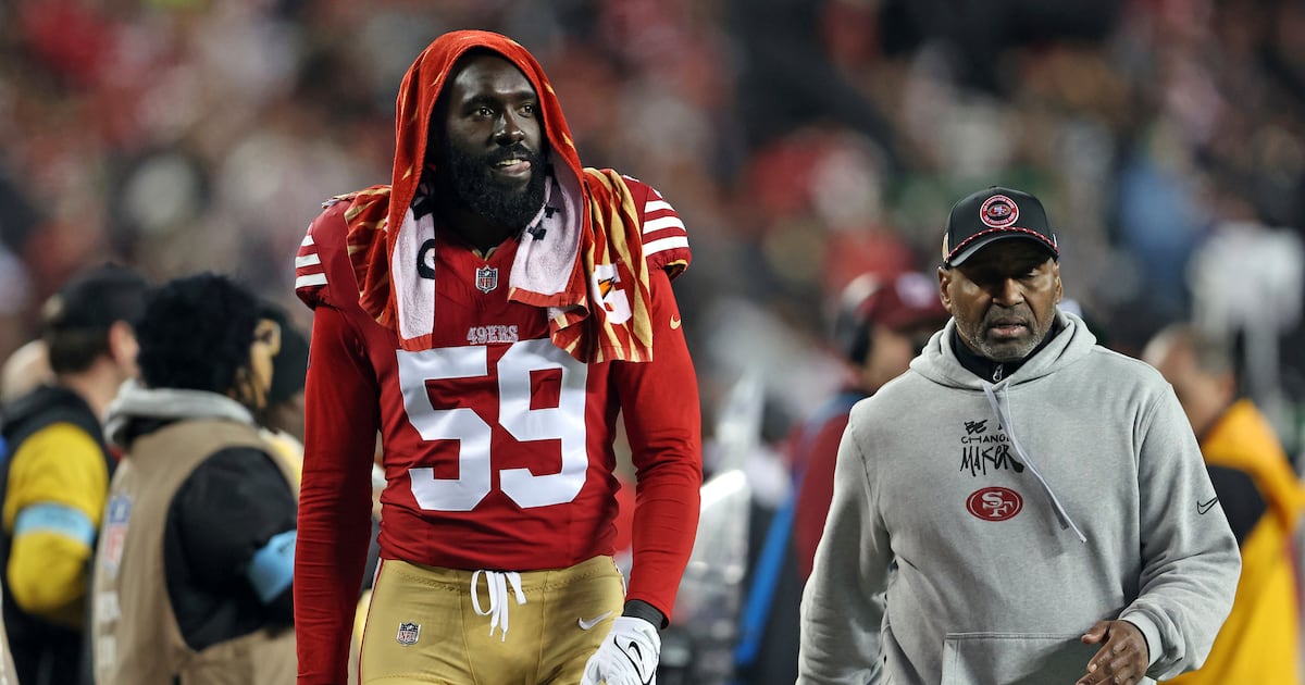 49ers LB De’Vondre Campbell refuses to enter game after losing his starting spot  WSOC TV [Video]