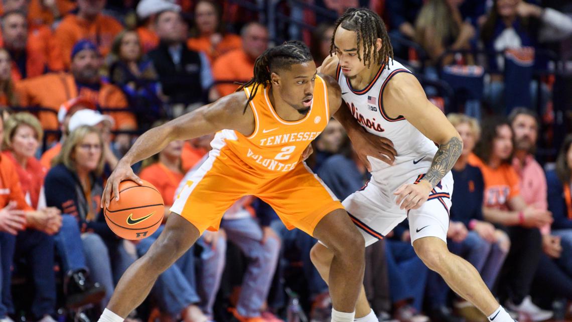 No. 1 Tennessee stays undefeated [Video]