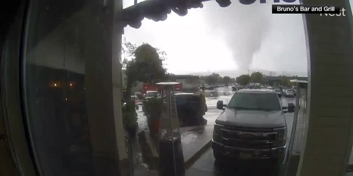 Bar security camera captures Scotts Valley tornado [Video]