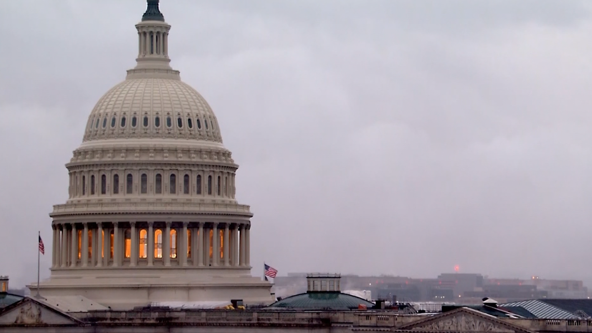 Trump rejects bipartisan plan, risks shutdown [Video]