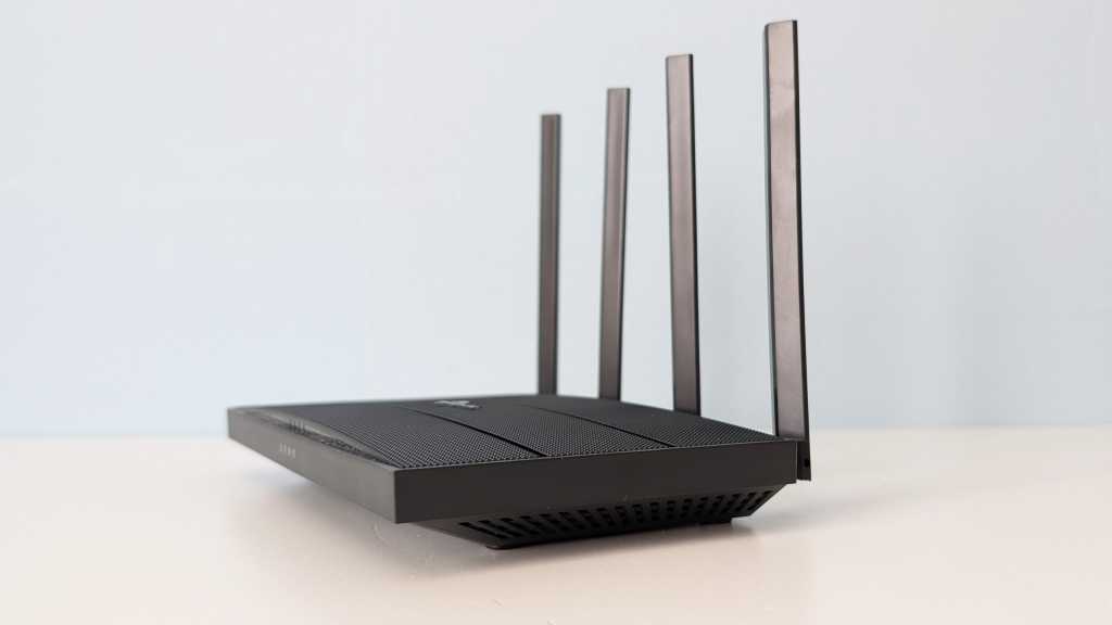 US govt. is considering a ban on Amazon’s bestselling router brand [Video]